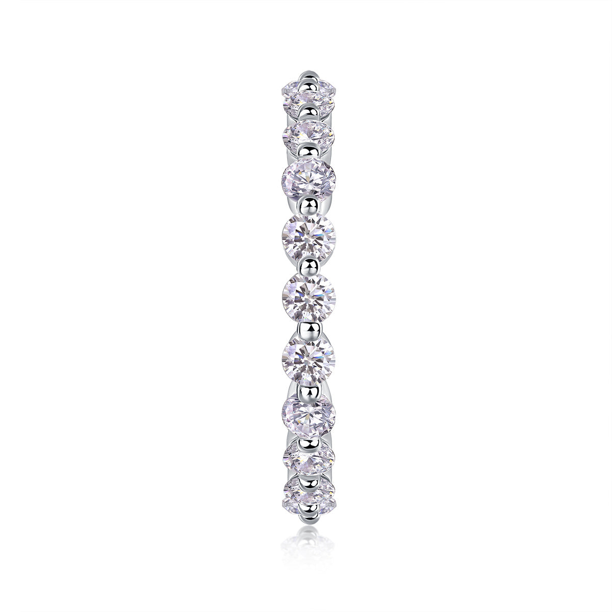 Anillo Eternity con Moissanitas Redondas — Brillo Tipo Diamante en Plata