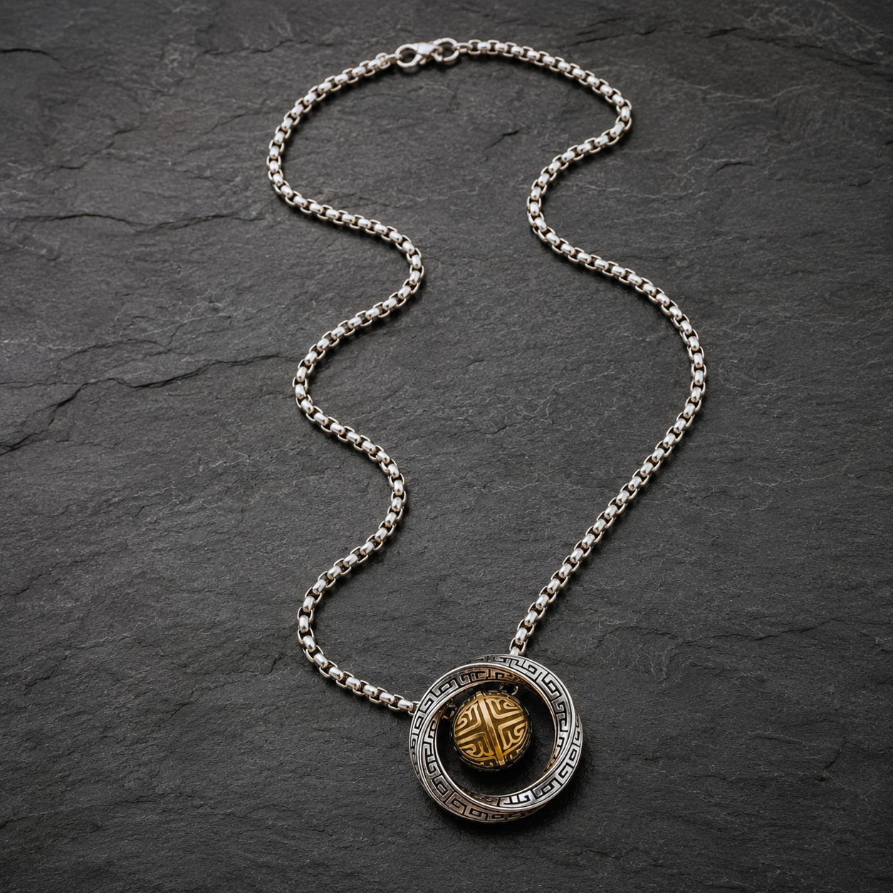 Collar con Colgante Oriental Giratorio — Bicolor Plata y Oro, Estilo Retro Étnico