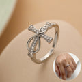 Anillo Cruz con Detalles de Circonia — Ajustable y Elegante